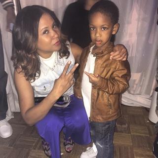 Angela Yee feet photo thumbnail