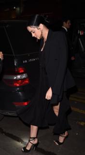 Katy Perry feet photo thumbnail