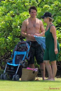 Jennie Garth feet photo thumbnail