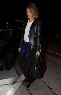 Jessica Alba feet photo thumbnail