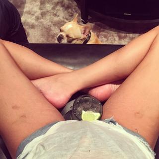 Chrissy Teigen feet photo thumbnail