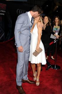 Elsa Pataky feet photo thumbnail