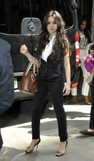 Camila Cabello feet photo thumbnail