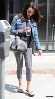 Lea Michele feet photo thumbnail