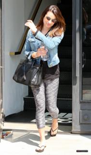 Lea Michele feet photo thumbnail