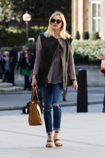 Fearne Cotton feet photo thumbnail