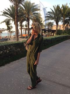 Alessia Marcuzzi feet photo thumbnail