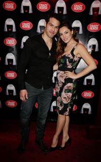 Kelly Brook feet photo thumbnail