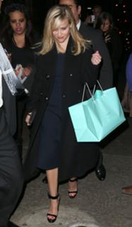 Reese Witherspoon feet photo thumbnail