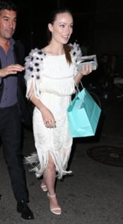 Olivia Wilde feet photo thumbnail