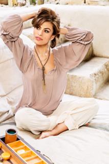 Eva Mendes feet photo thumbnail