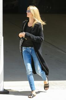 Heidi Klum feet photo thumbnail