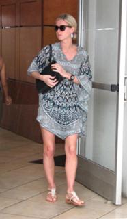 Nicky Rothschild feet photo thumbnail