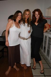Molly Sims feet photo thumbnail