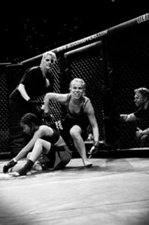 Paige VanZant feet photo thumbnail