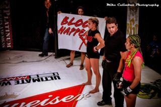 Paige VanZant feet photo thumbnail