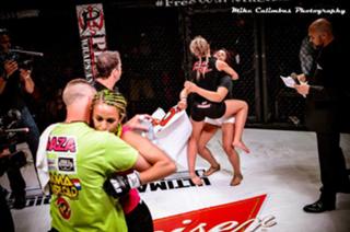 Paige VanZant feet photo thumbnail