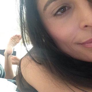 Franciely Freduzeski feet photo thumbnail