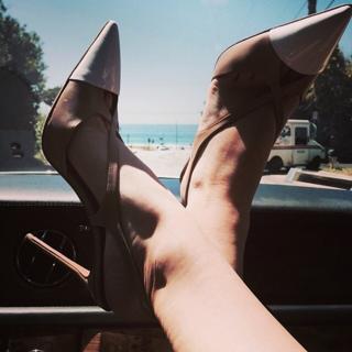 Lady Gaga feet photo thumbnail