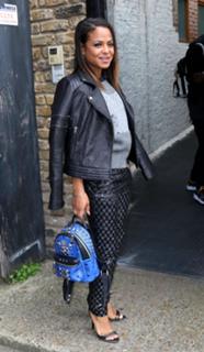 Christina Milian feet photo thumbnail