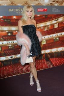 Pixie Lott feet photo thumbnail
