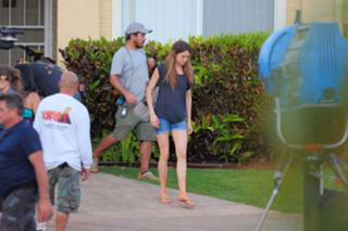 Shailene Woodley feet photo thumbnail