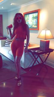 Rihanna feet photo thumbnail