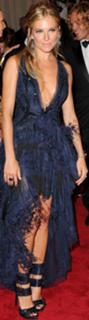 Sienna Miller feet photo thumbnail