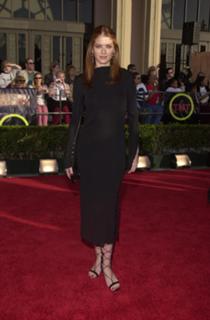 Debra Messing feet photo thumbnail