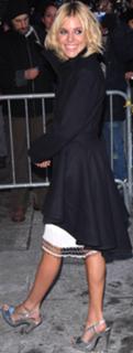 Sienna Miller feet photo thumbnail