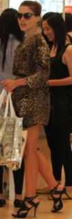 Sophia Bush feet photo thumbnail