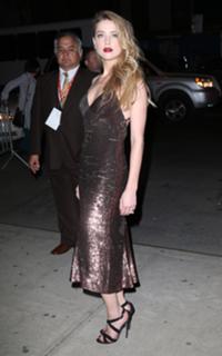 Amber Heard feet photo thumbnail
