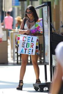 Claudia Romani feet photo thumbnail