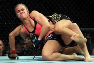 Paige VanZant feet photo thumbnail