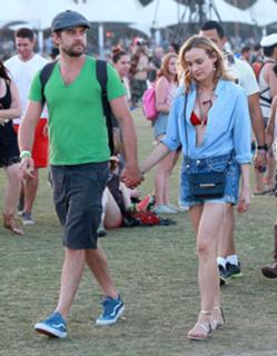 Diane Kruger feet photo thumbnail