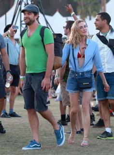 Diane Kruger feet photo thumbnail