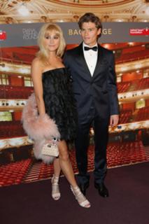 Pixie Lott feet photo thumbnail