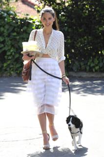 Olivia Munn feet photo thumbnail