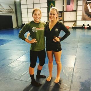 Paige VanZant feet photo thumbnail