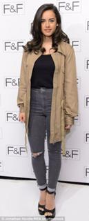 Georgia May Foote feet photo thumbnail
