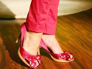 Sonya Kraus feet photo thumbnail