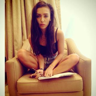Olga Seryabkina feet photo thumbnail