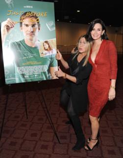 Courteney Cox feet photo thumbnail