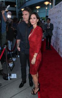 Courteney Cox feet photo thumbnail