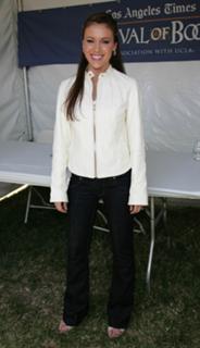 Alyssa Milano feet photo thumbnail