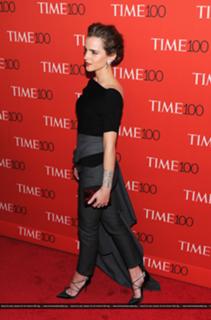 Emma Watson feet photo thumbnail
