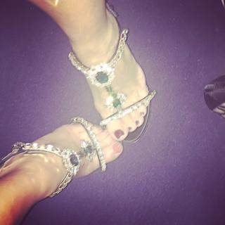 Pixie Lott feet photo thumbnail