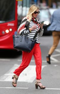 Fearne Cotton feet photo thumbnail