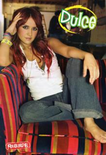 Dulce María feet photo thumbnail