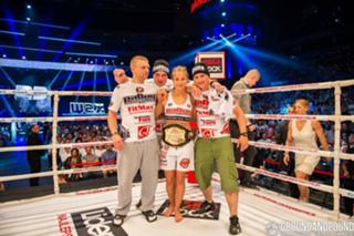 Karolina Kowalkiewicz feet photo thumbnail
